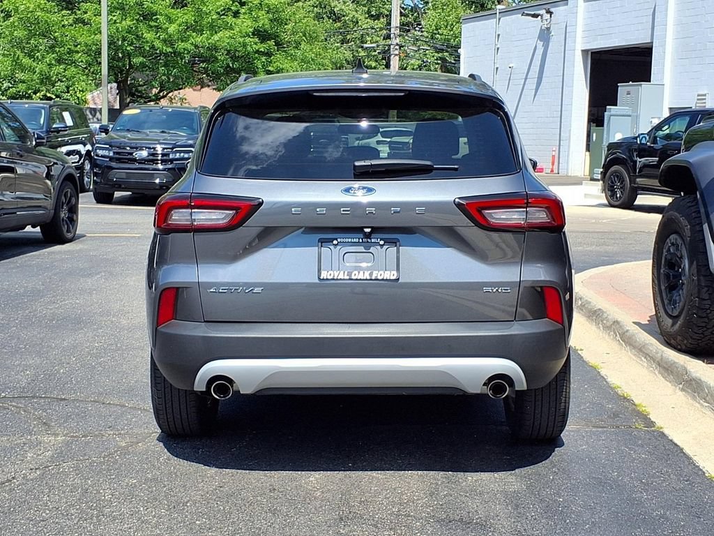 Certified 2023 Ford Escape Active AWD/4WD image 22