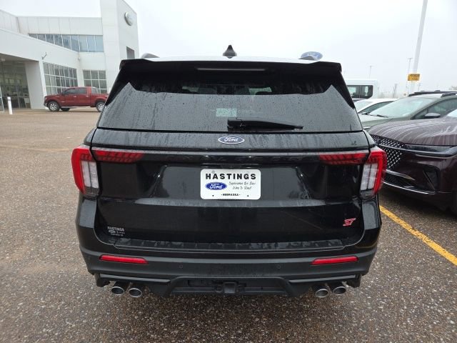 Certified 2025 Ford Explorer ST image 2