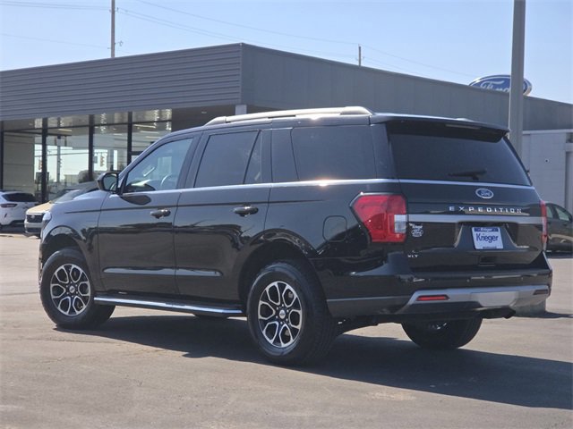 Certified 2022 Ford Expedition XLT image 3