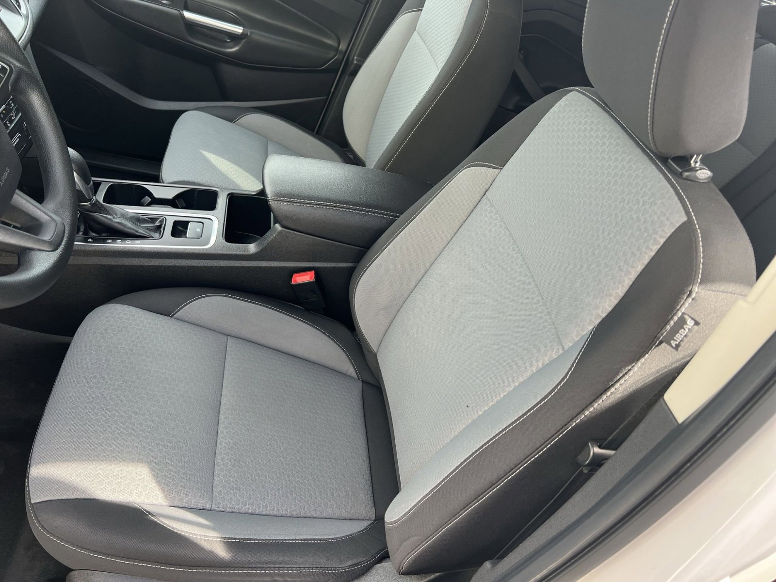 Certified 2018 Ford Escape SE w/ SE Sync 3 Package image 13
