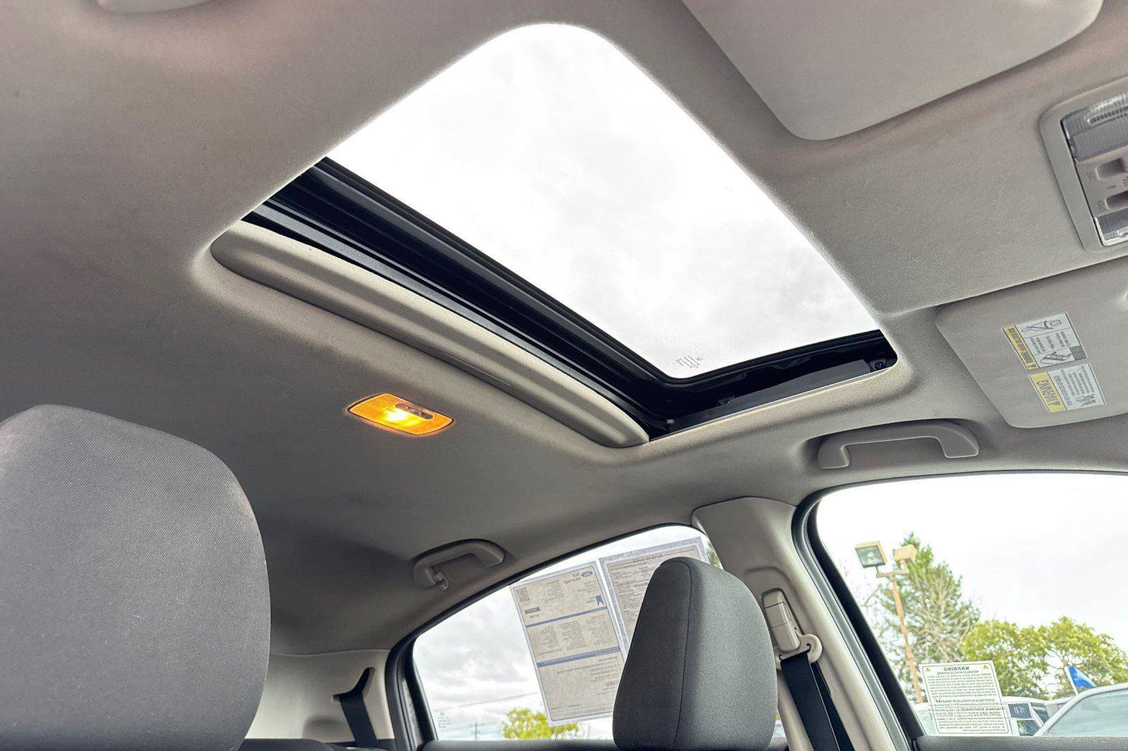 Used 2018 Honda HR-V EX image 14