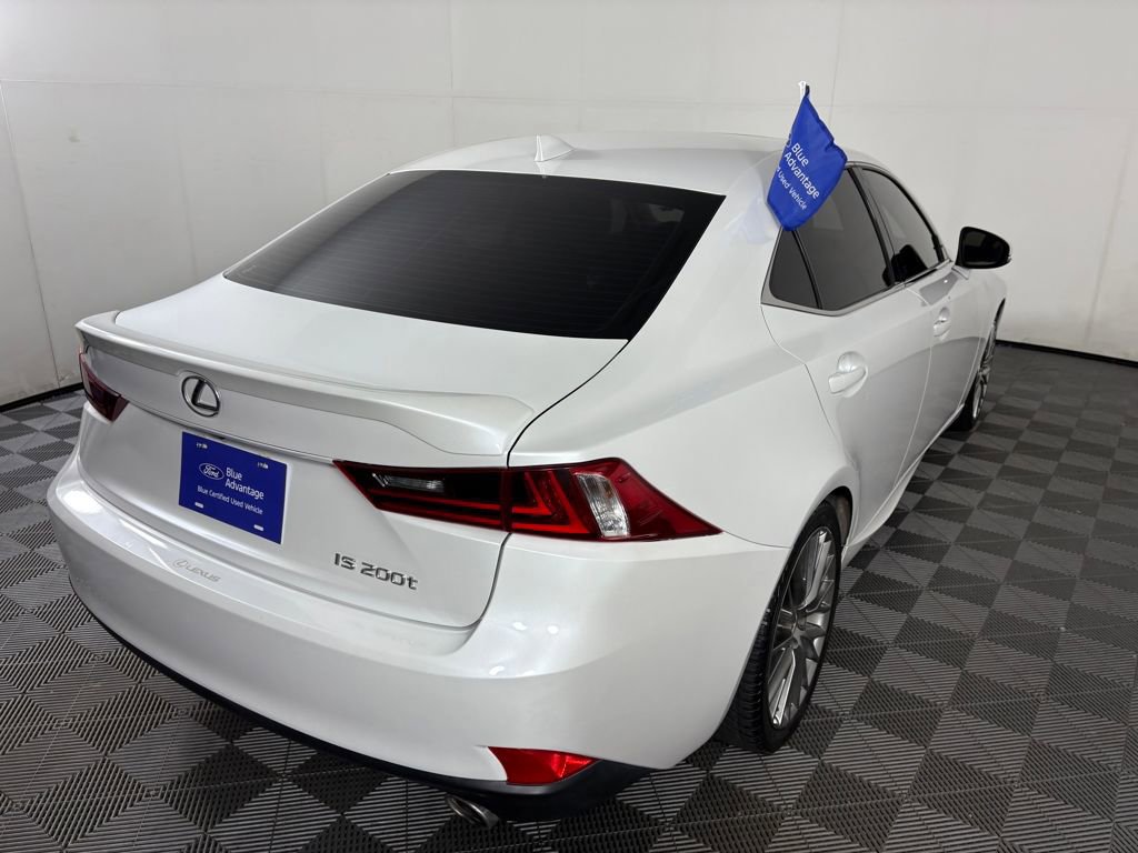 Used 2016 Lexus IS 200t image 5