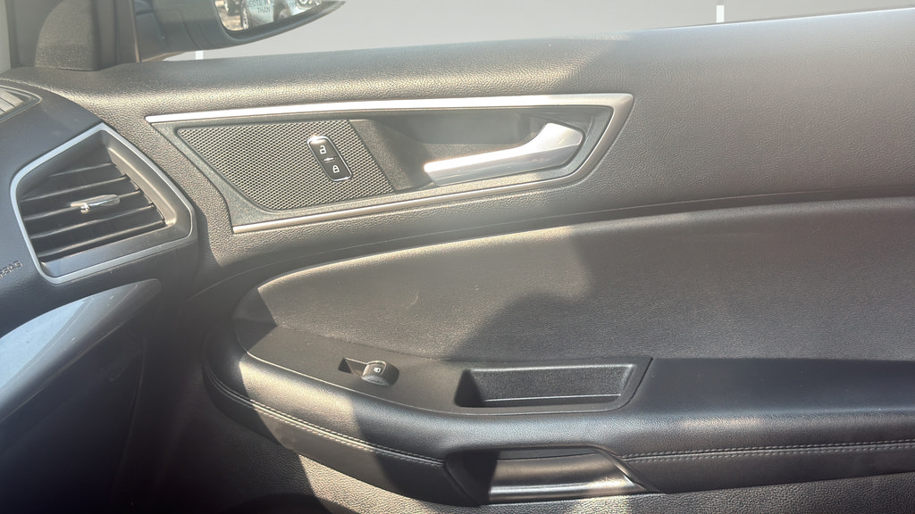 Certified 2024 Ford Edge SEL AWD/4WD image 19