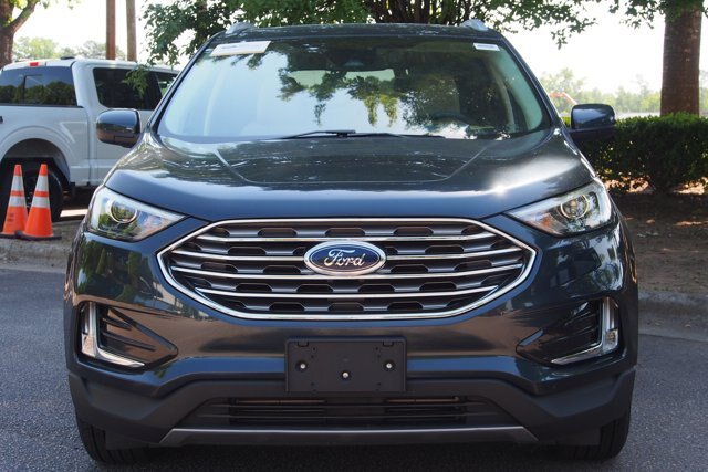 Certified 2022 Ford Edge SEL w/ Convenience Package AWD/4WD image 2