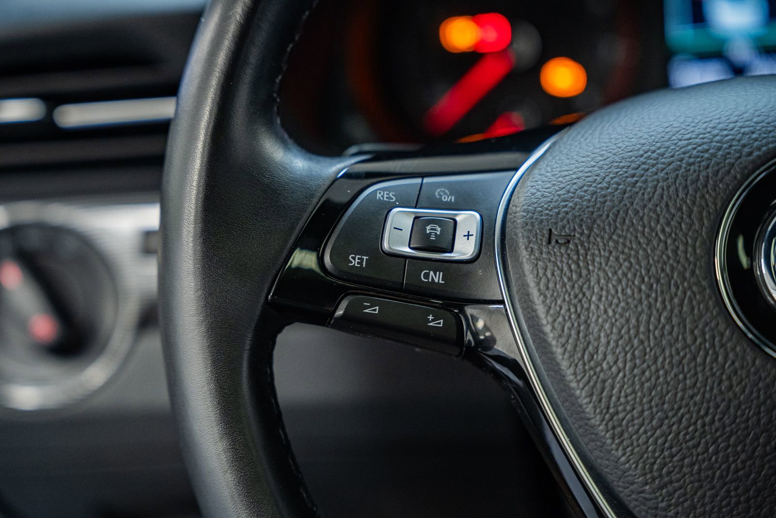 Used 2021 Volkswagen Passat 2.0T R-Line image 30