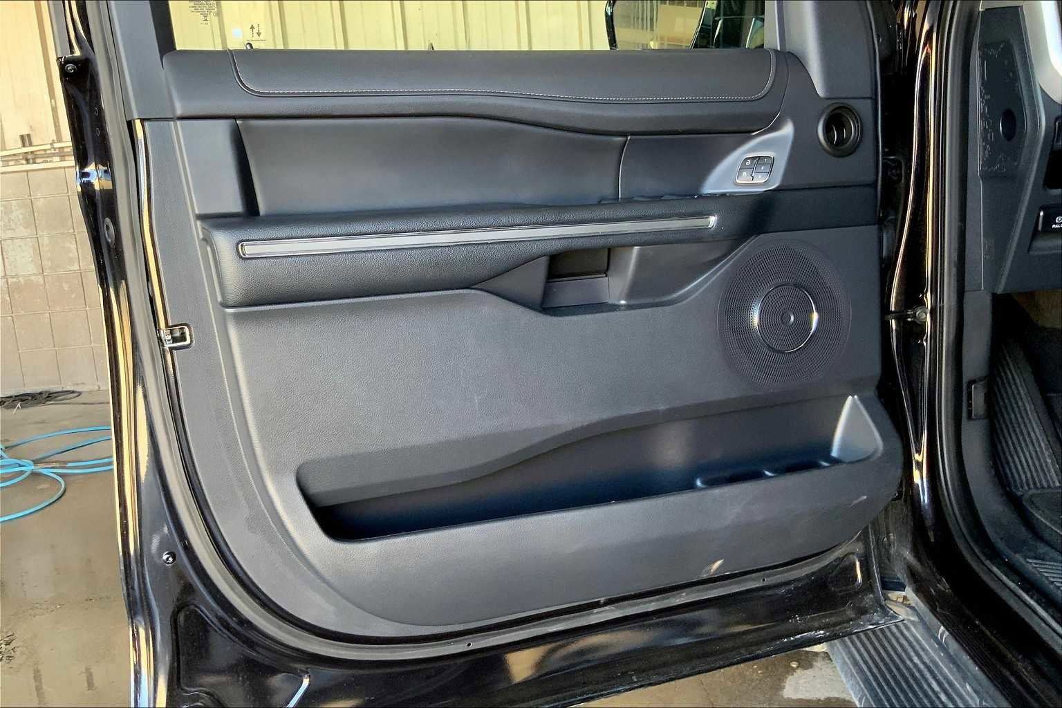 Certified 2024 Ford Expedition Max XLT image 20