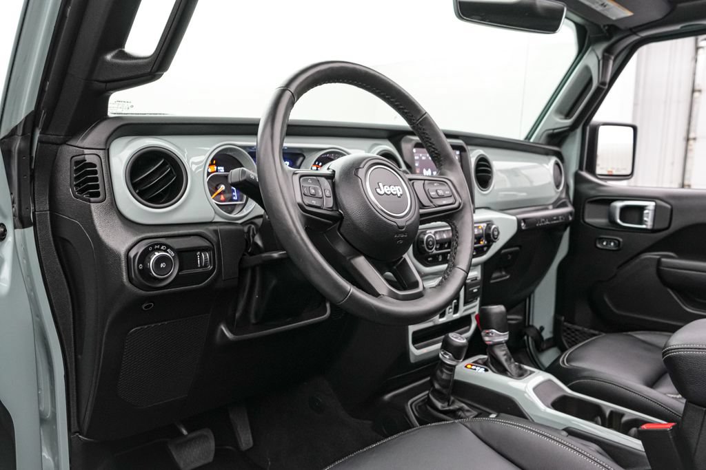 Used 2023 Jeep Wrangler Unlimited Sport w/ Sun And Sound Package AWD/4WD image 32