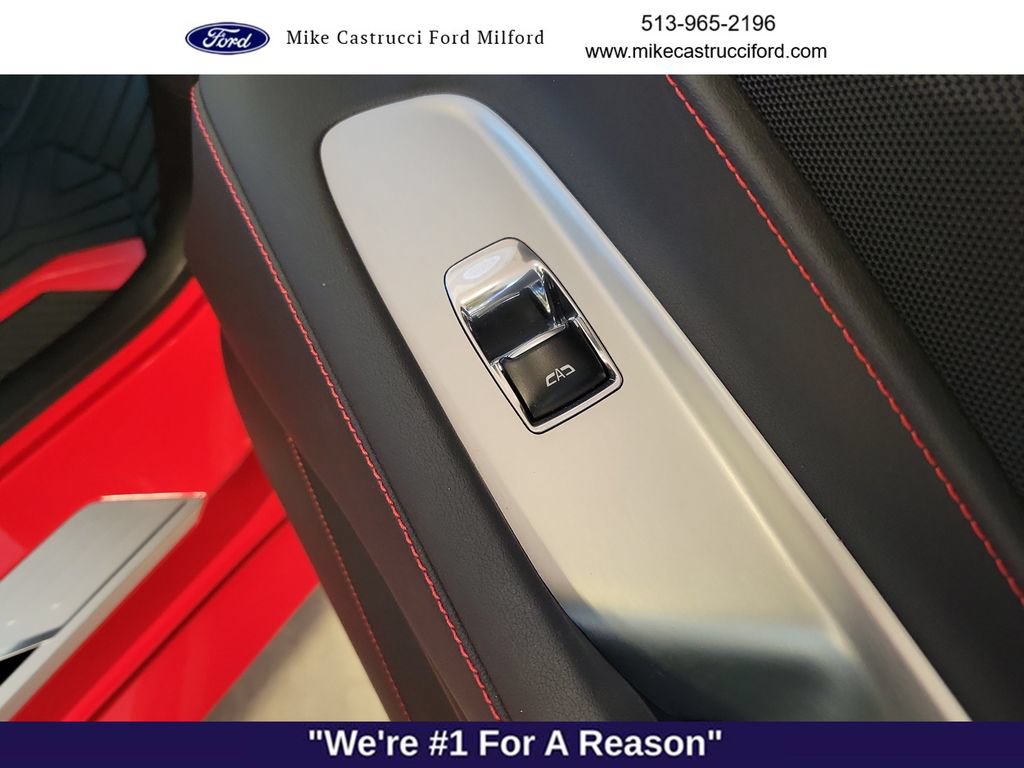 Used 2024 Chevrolet Corvette Stingray Coupe RWD image 11