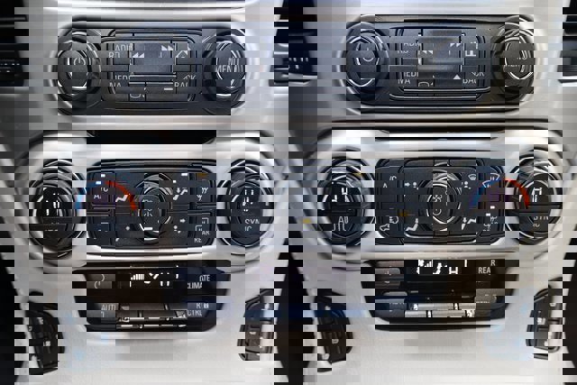 Used 2019 GMC Yukon Denali w/ Denali Ultimate Package image 15