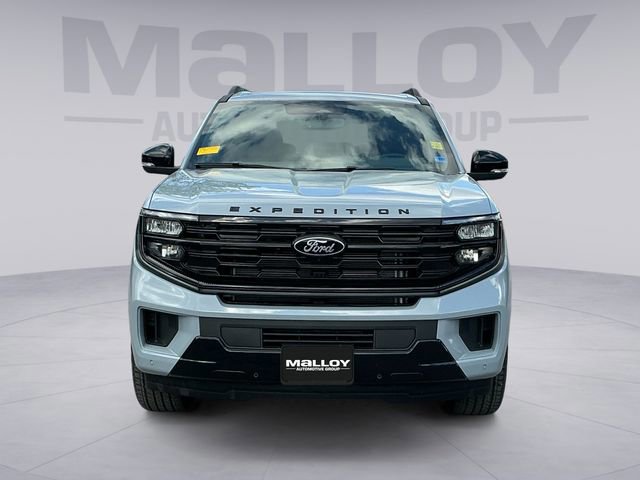 Certified 2026 Ford Expedition Platinum w/ Stealth Appearance Package image 8