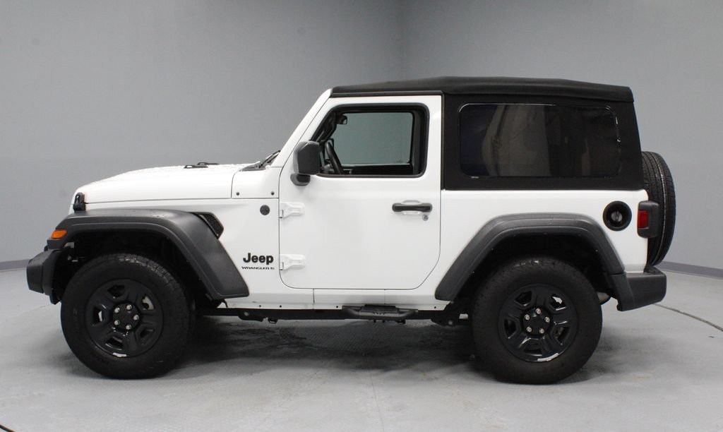 Used 2024 Jeep Wrangler Sport AWD/4WD image 7