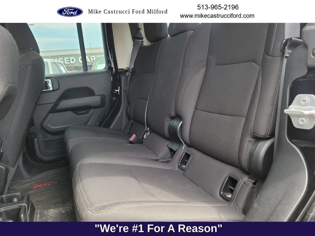 Used 2023 Jeep Gladiator Overland w/ Cold Weather Group AWD/4WD image 25