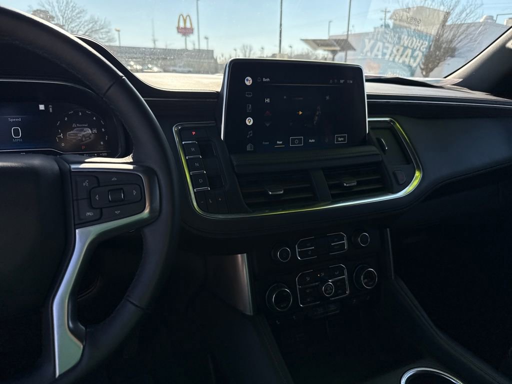 Used 2022 Chevrolet Suburban LT w/ LT Signature Package image 28