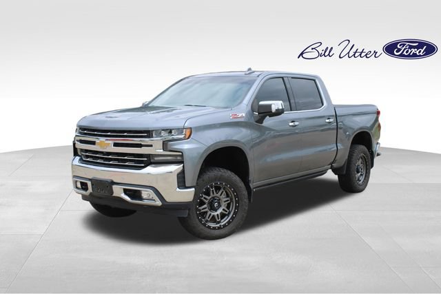 Used 2020 Chevrolet Silverado 1500 LTZ w/ LTZ Plus Package AWD/4WD image 11