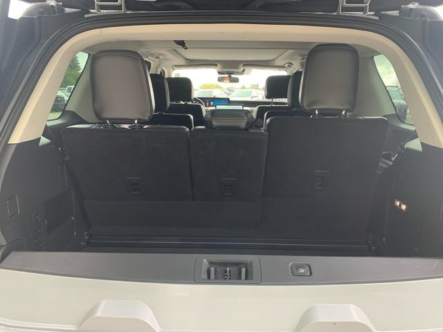 Certified 2025 Ford Expedition Platinum AWD/4WD image 14