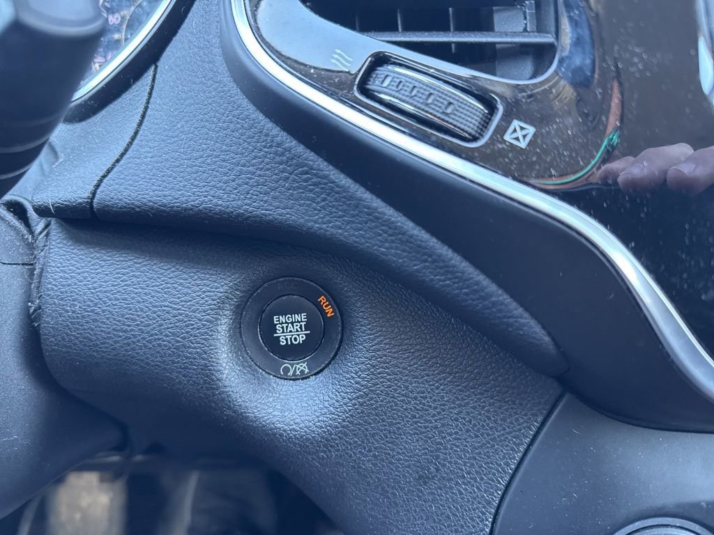 Used 2019 Jeep Cherokee Limited AWD/4WD image 21