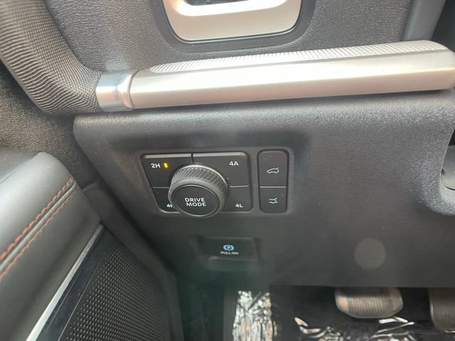 Certified 2025 Ford Expedition Active AWD/4WD image 22