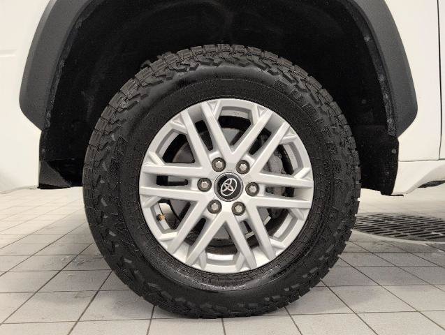 Used 2025 Toyota Tundra SR5 w/ SR5 Convenience Package AWD/4WD image 4