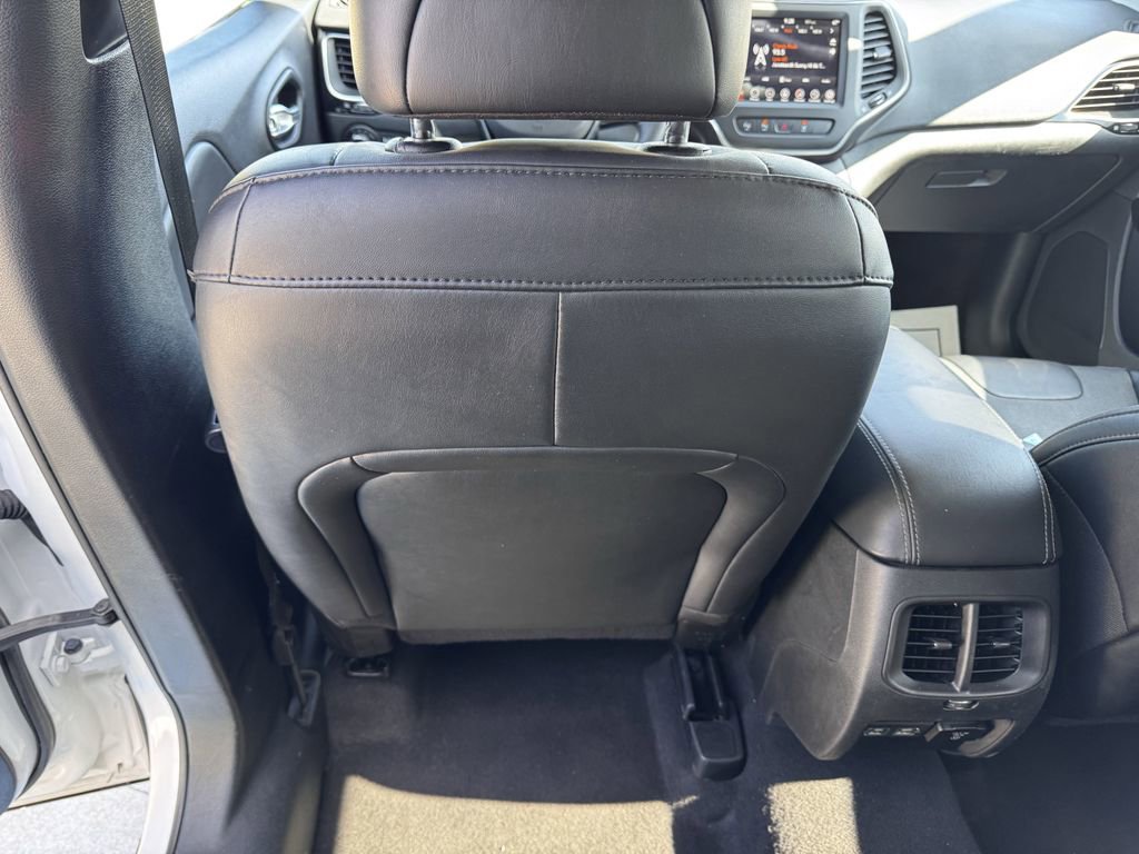 Used 2023 Jeep Cherokee Altitude Lux image 36