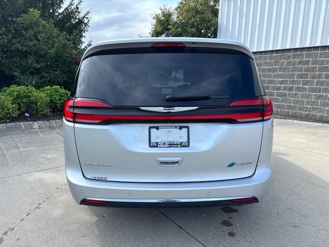 Used 2024 Chrysler Pacifica Limited FWD image 6