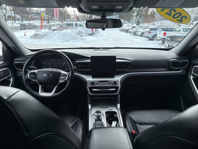 Certified 2021 Ford Explorer XLT w/ Equipment Group 202A image 22