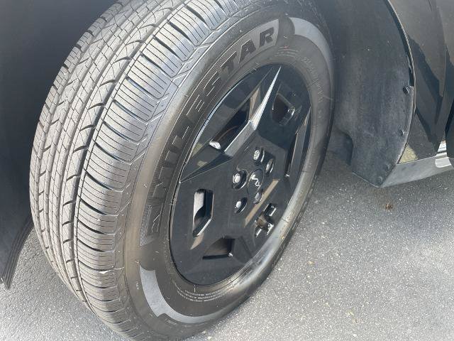 Used 2026 Kia Carnival FWD image 21