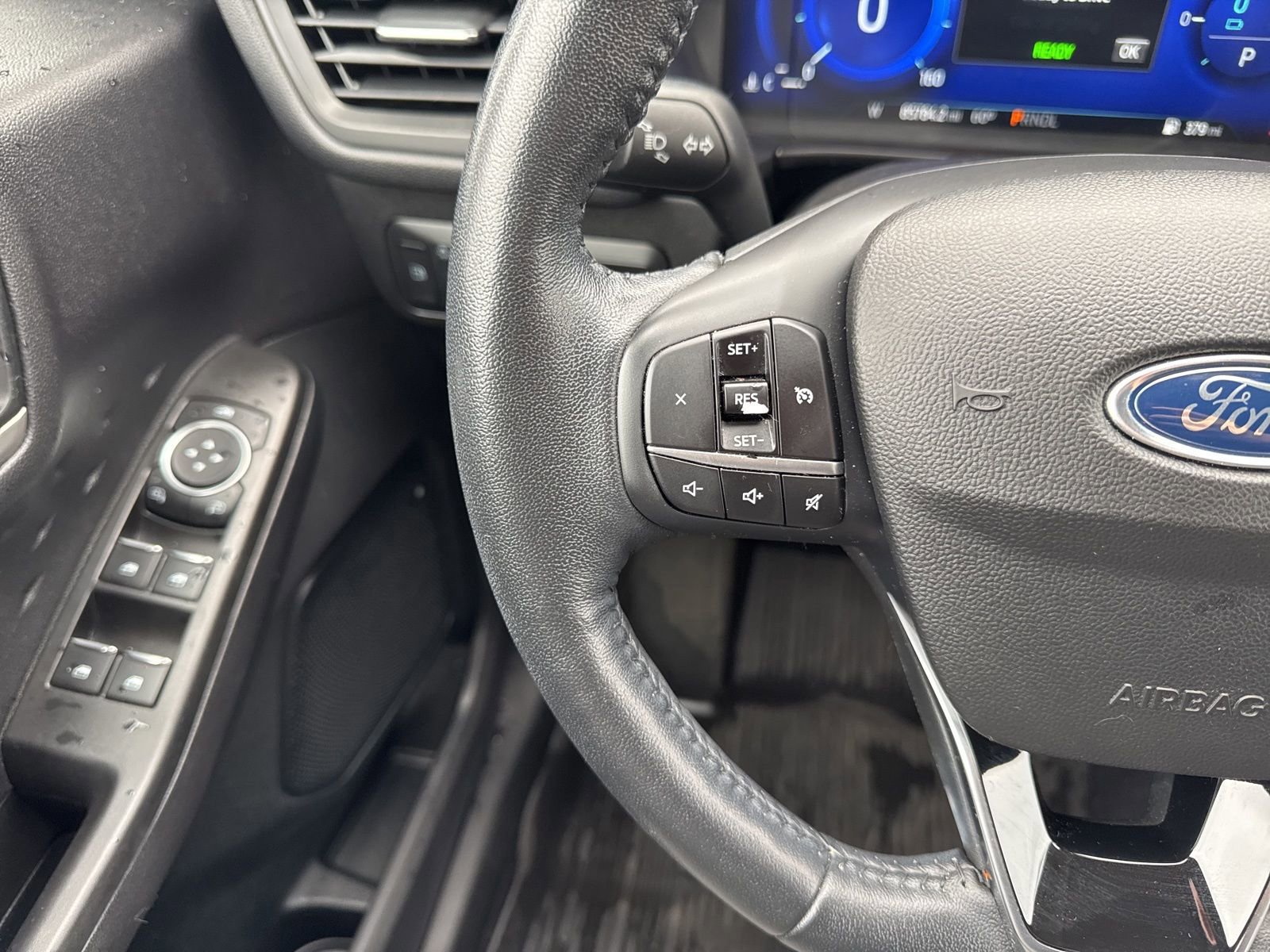 Certified 2020 Ford Escape SE Sport image 32