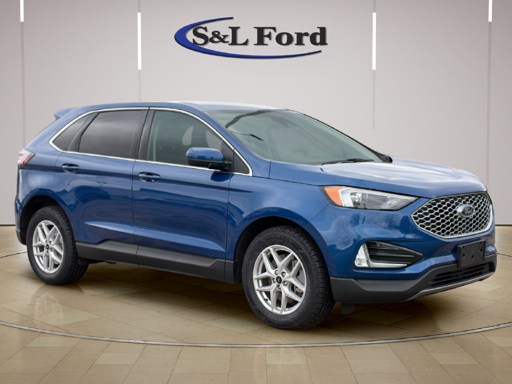 Certified 2024 Ford Edge SEL w/ Convenience Package AWD/4WD image 11