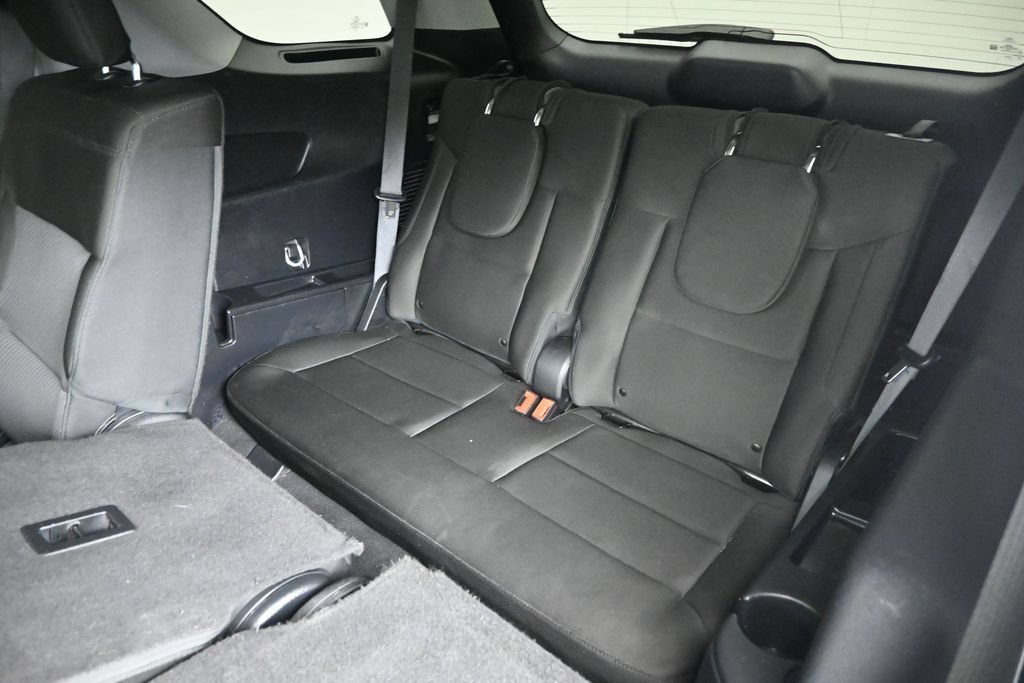 Certified 2023 Ford Explorer XLT RWD image 14