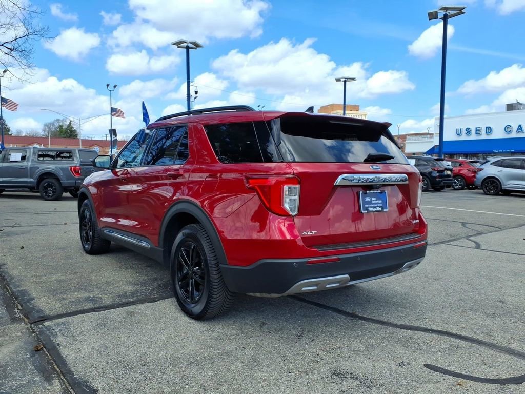 Certified 2022 Ford Explorer XLT w/ Equipment Group 202A AWD/4WD image 9