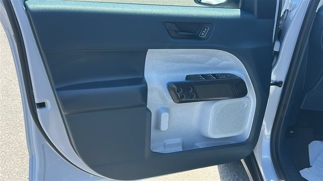 Certified 2025 Ford Maverick XLT FWD image 16