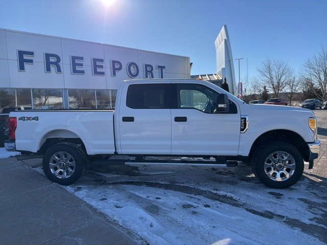 Certified 2017 Ford F250 XLT image 6