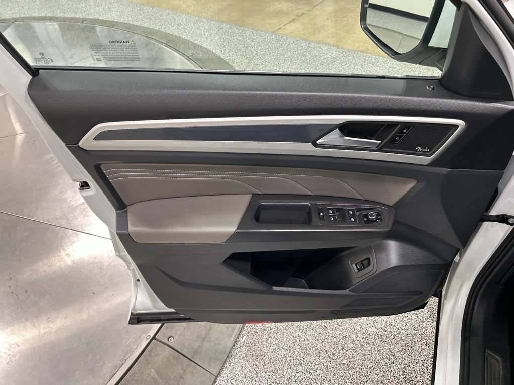 Used 2022 Volkswagen Atlas SEL Premium AWD/4WD image 13