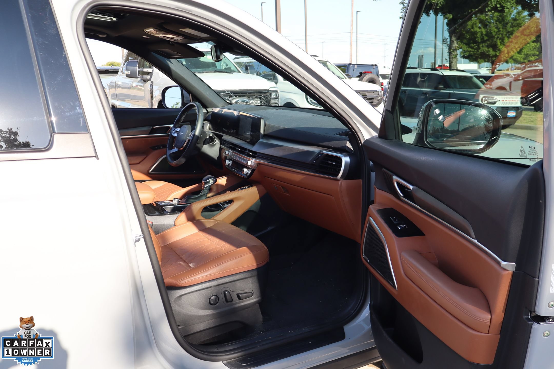 Used 2025 Kia Telluride EX X-Line AWD/4WD image 32