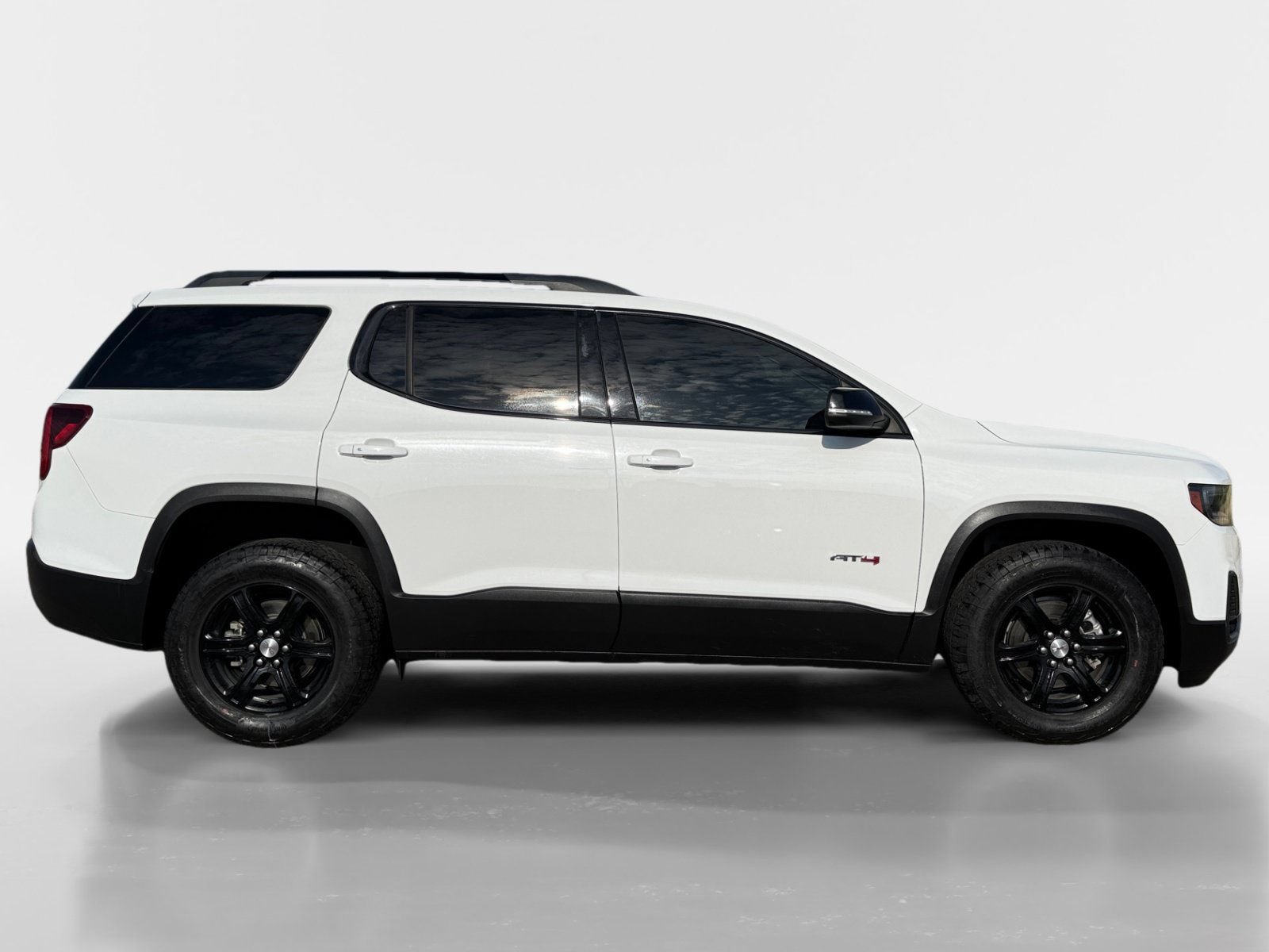 Used 2023 GMC Acadia AT4 w/ Preferred Package AWD/4WD image 8