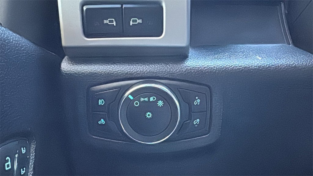 Certified 2020 Ford F350 Lariat w/ Lariat Ultimate Package image 19