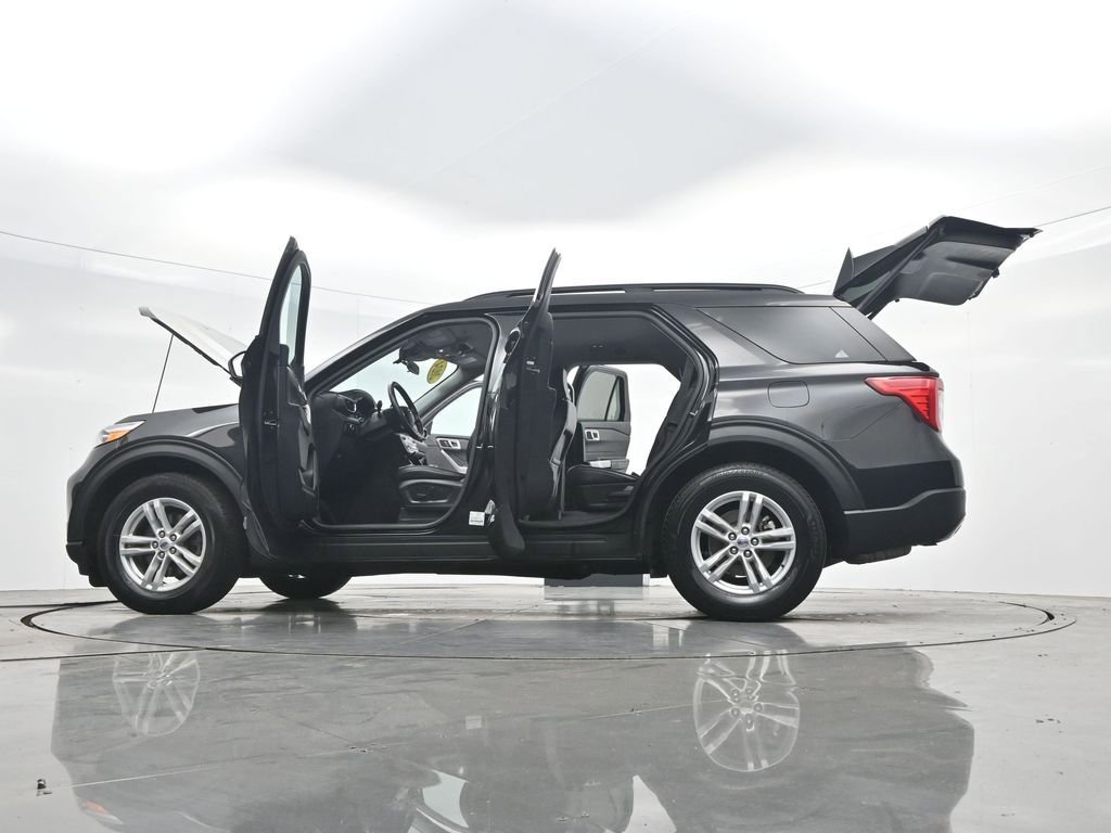 Certified 2024 Ford Explorer XLT w/ Equipment Group 202A image 46