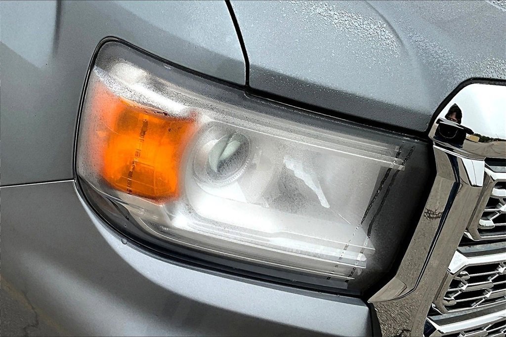 Used 2022 GMC Canyon Denali image 30