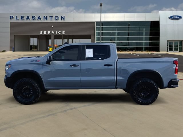 Used 2024 Chevrolet Silverado 1500 ZR2 w/ Technology Package AWD/4WD image 2