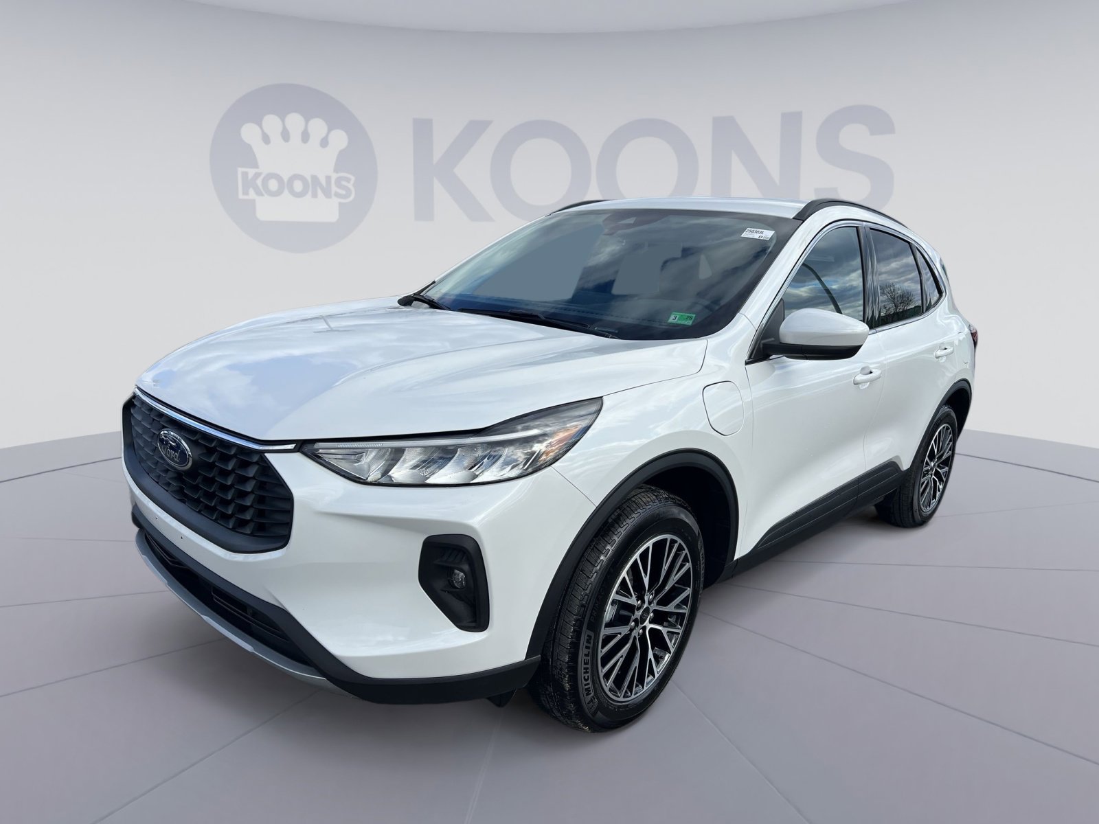 Certified 2025 Ford Escape SE image 1