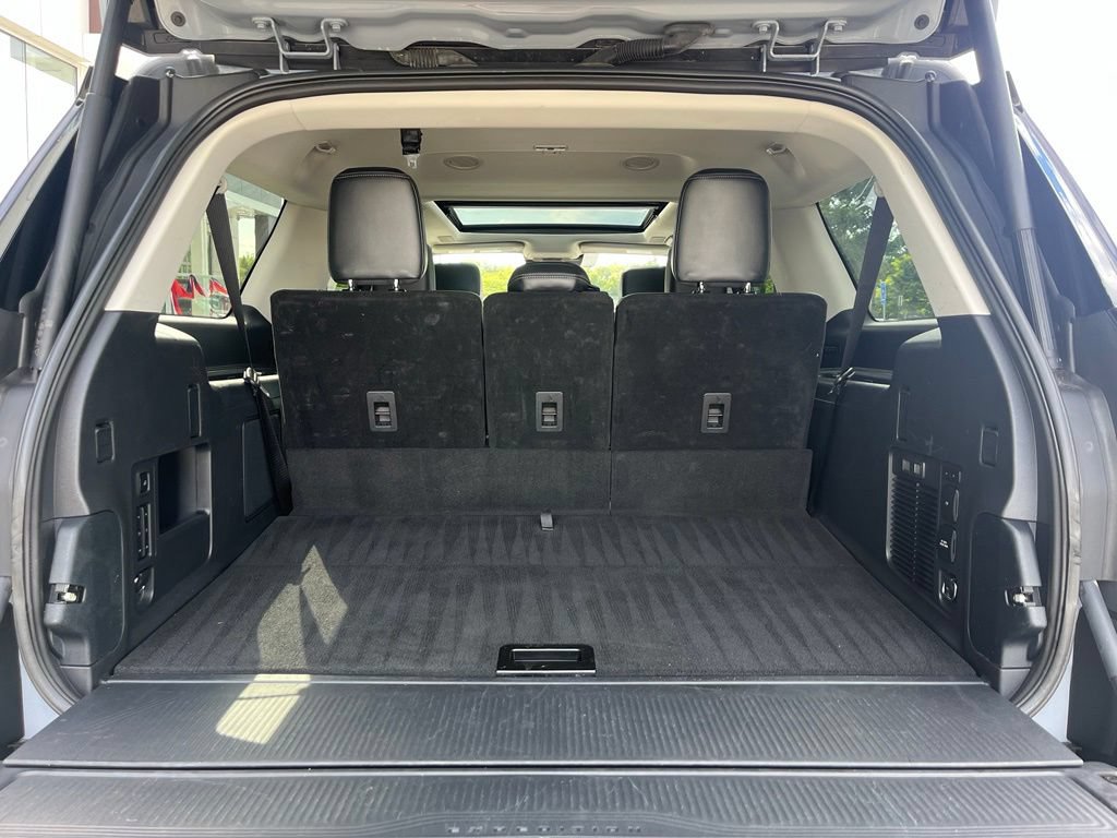 Certified 2025 Ford Expedition Max Platinum w/ Driver's Package AWD/4WD image 20