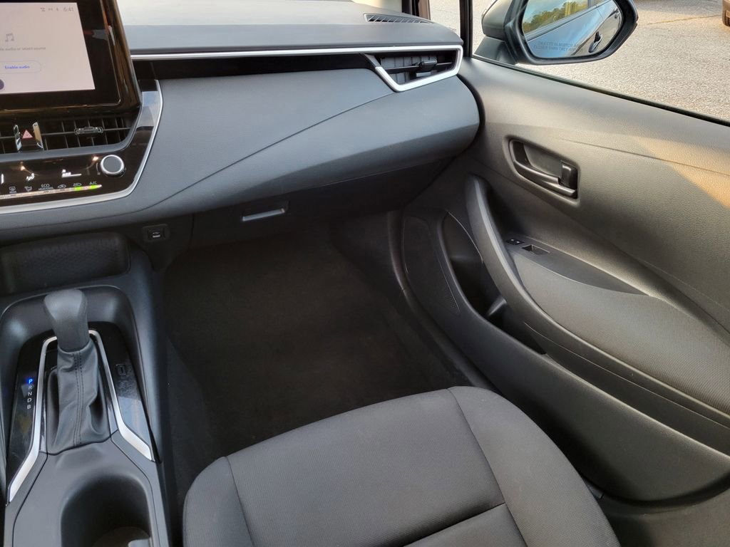Used 2023 Toyota Corolla LE image 18