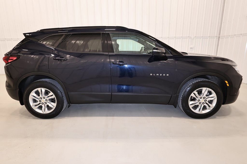 Used 2021 Chevrolet Blazer LT image 2