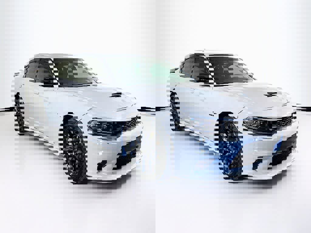 Used 2022 Dodge Charger R/T w/ Blacktop Package image 8