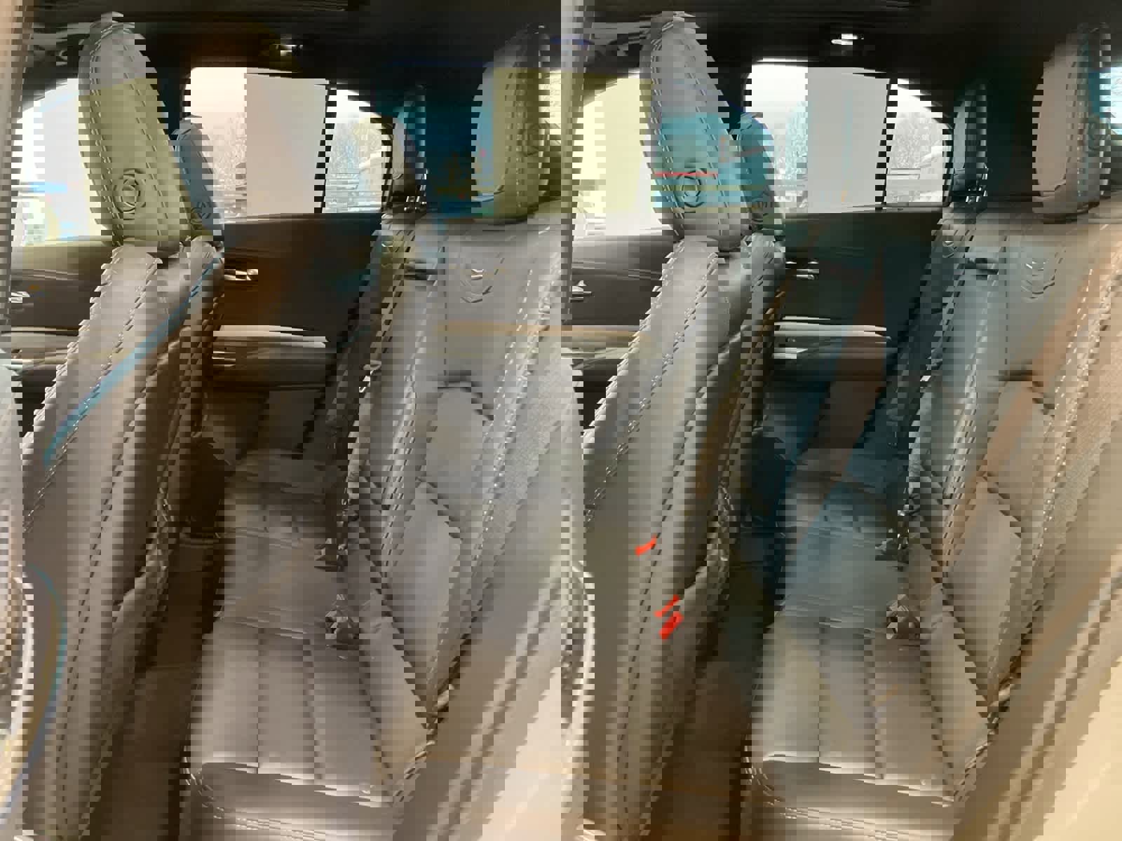 Used 2021 Cadillac XT4 Premium Luxury image 27