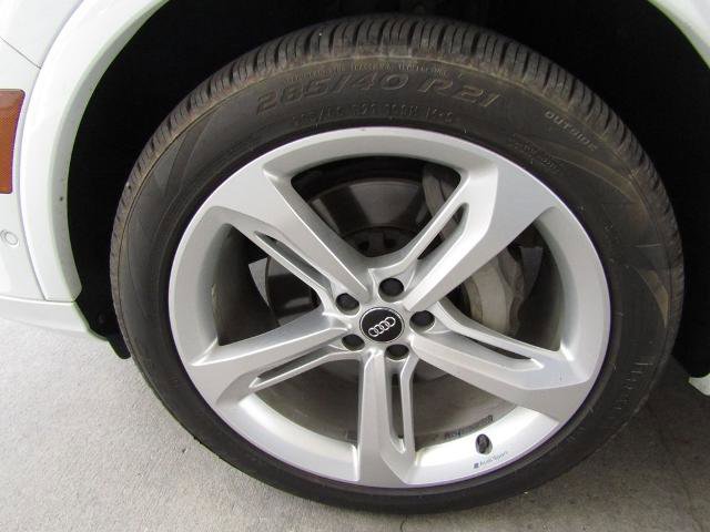 Used 2019 Audi Q7 3.0T Prestige AWD/4WD image 30
