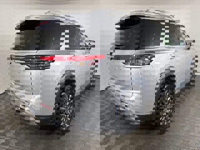 Used 2025 Nissan Pathfinder SL w/ SL Premium Package image 5