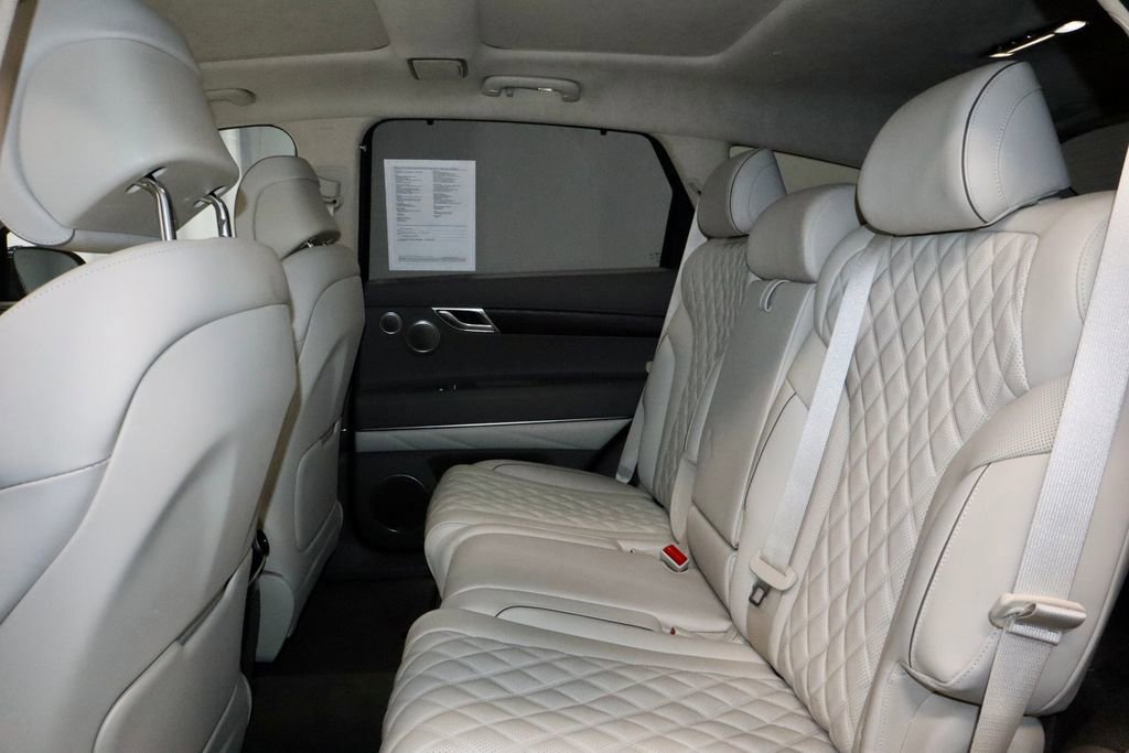 Used 2024 Genesis GV80 3.5T w/ Prestige Matte Package image 23