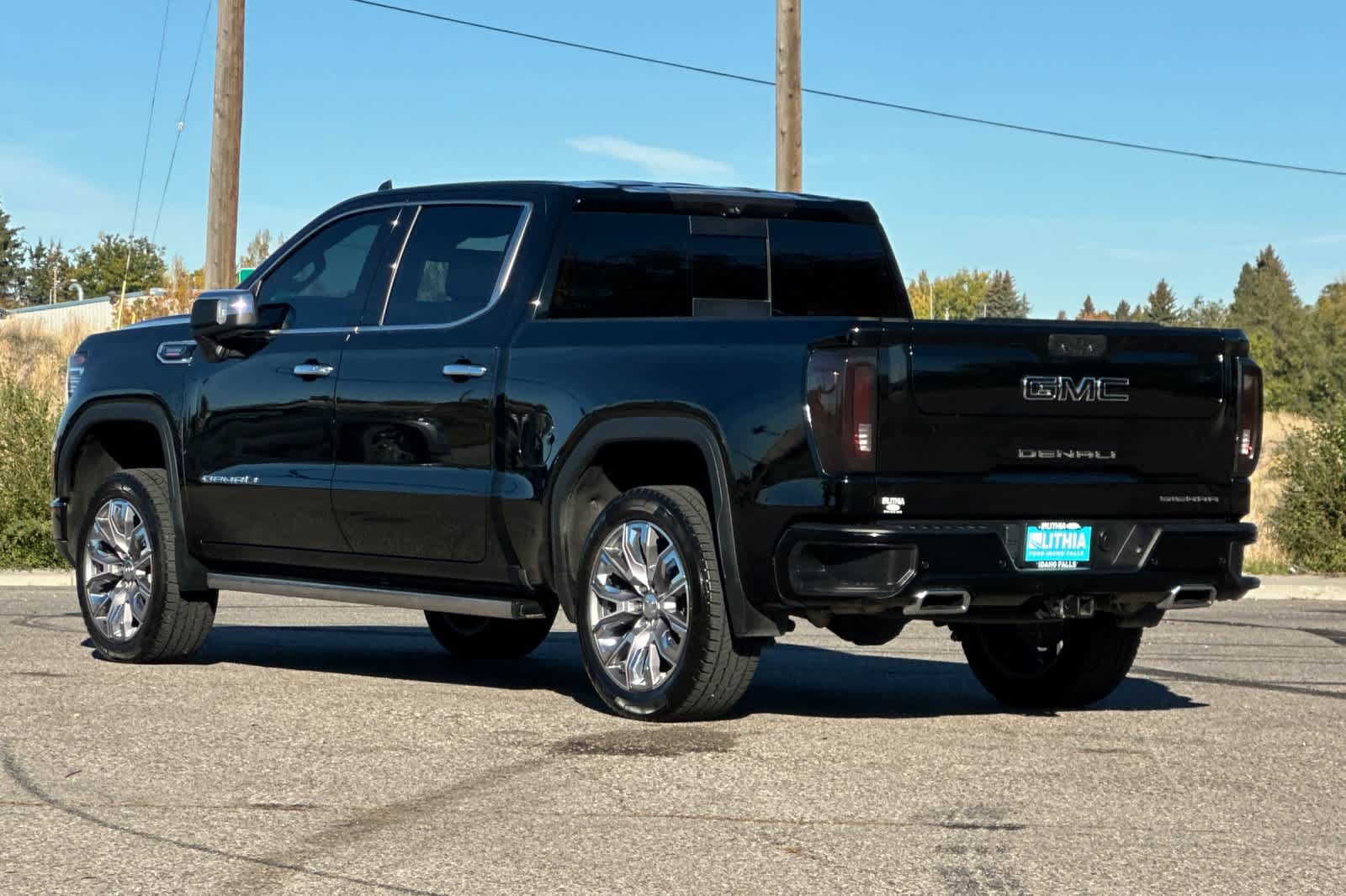 Used 2024 GMC Sierra 1500 Denali w/ Denali Reserve Package AWD/4WD image 6