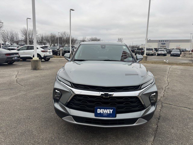 Used 2023 Chevrolet Blazer LT w/ Driver Confidence Package image 8